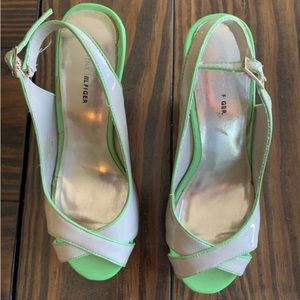 Tommy Hilfiger Flora Side Buckle Wedge Shoes 7.5M  Bright Green Tan